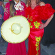 √Con la cantantesecundaria
