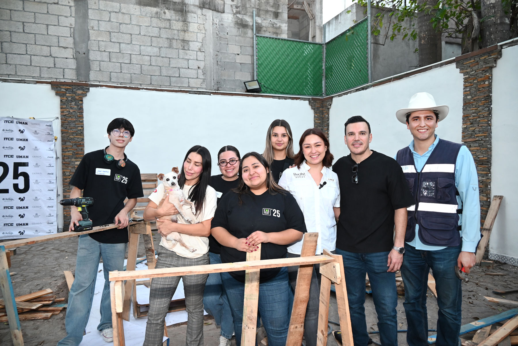 José Sánchez, Eugenia Cano, Gabriela Ramírez, Yulissa Plata, Paola Treviño, Bertha Aviles, Edson d e Hoyos y Pablo Ocañas.